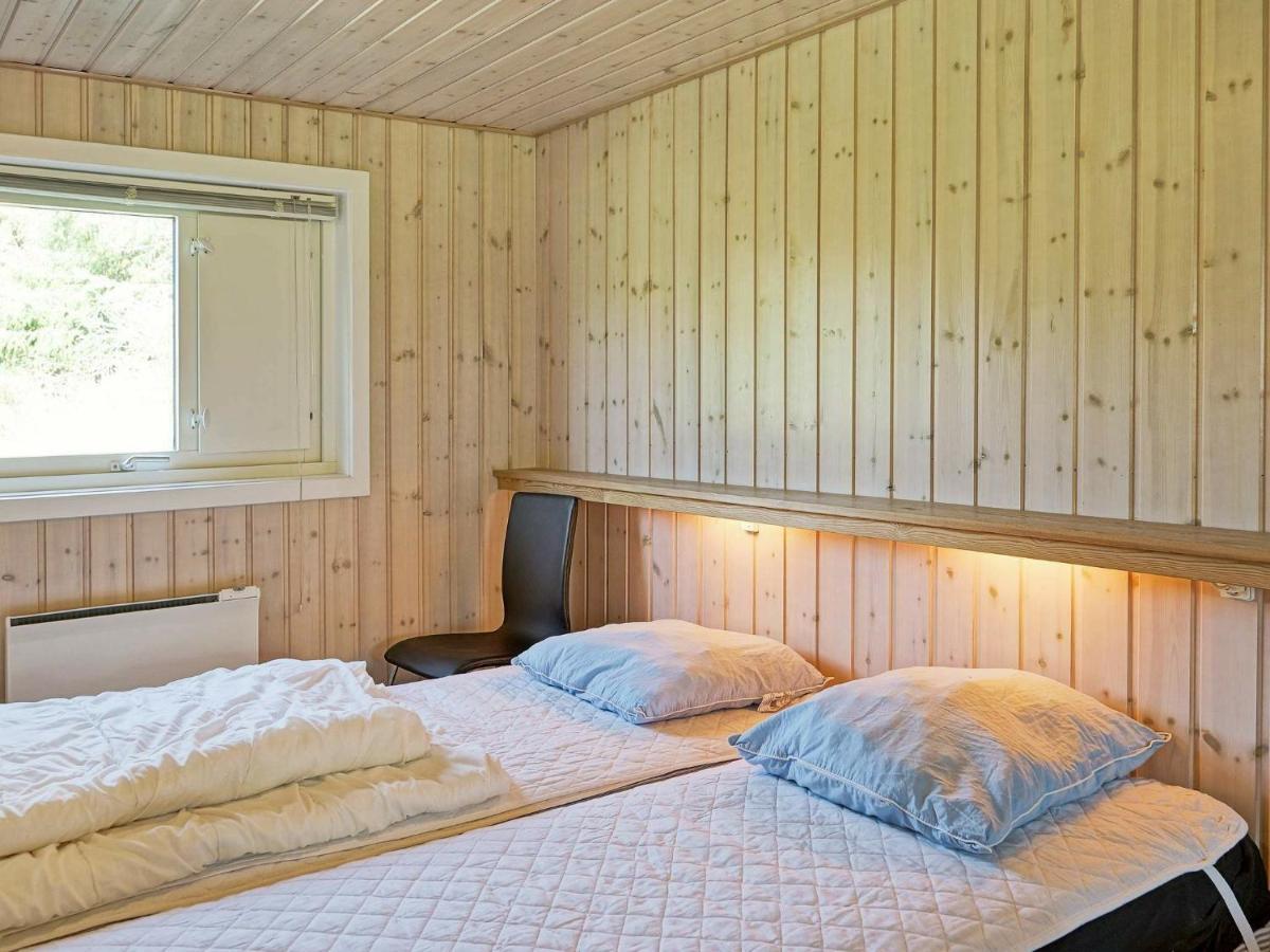 12 Person Holiday Home In Aakirkeby Vester Somarken Buitenkant foto