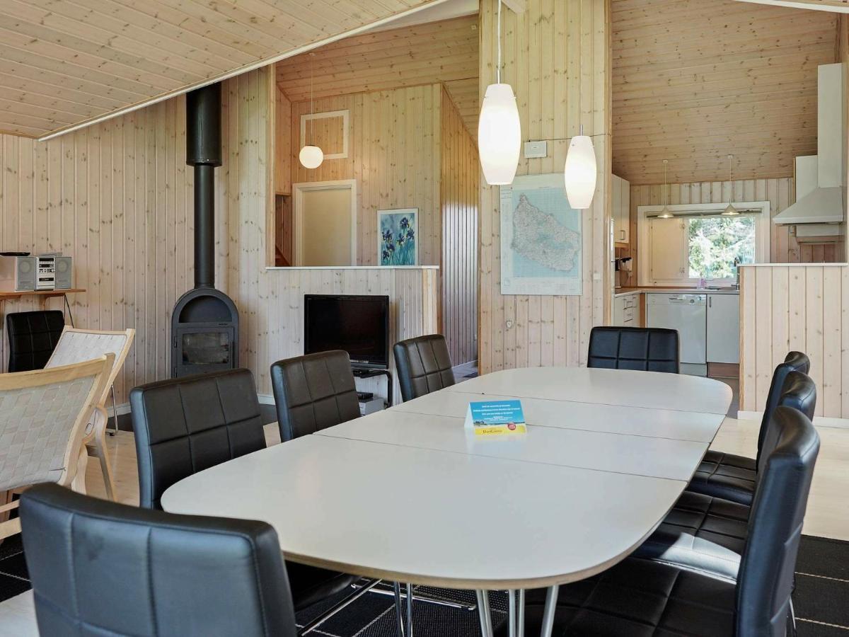 12 Person Holiday Home In Aakirkeby Vester Somarken Buitenkant foto