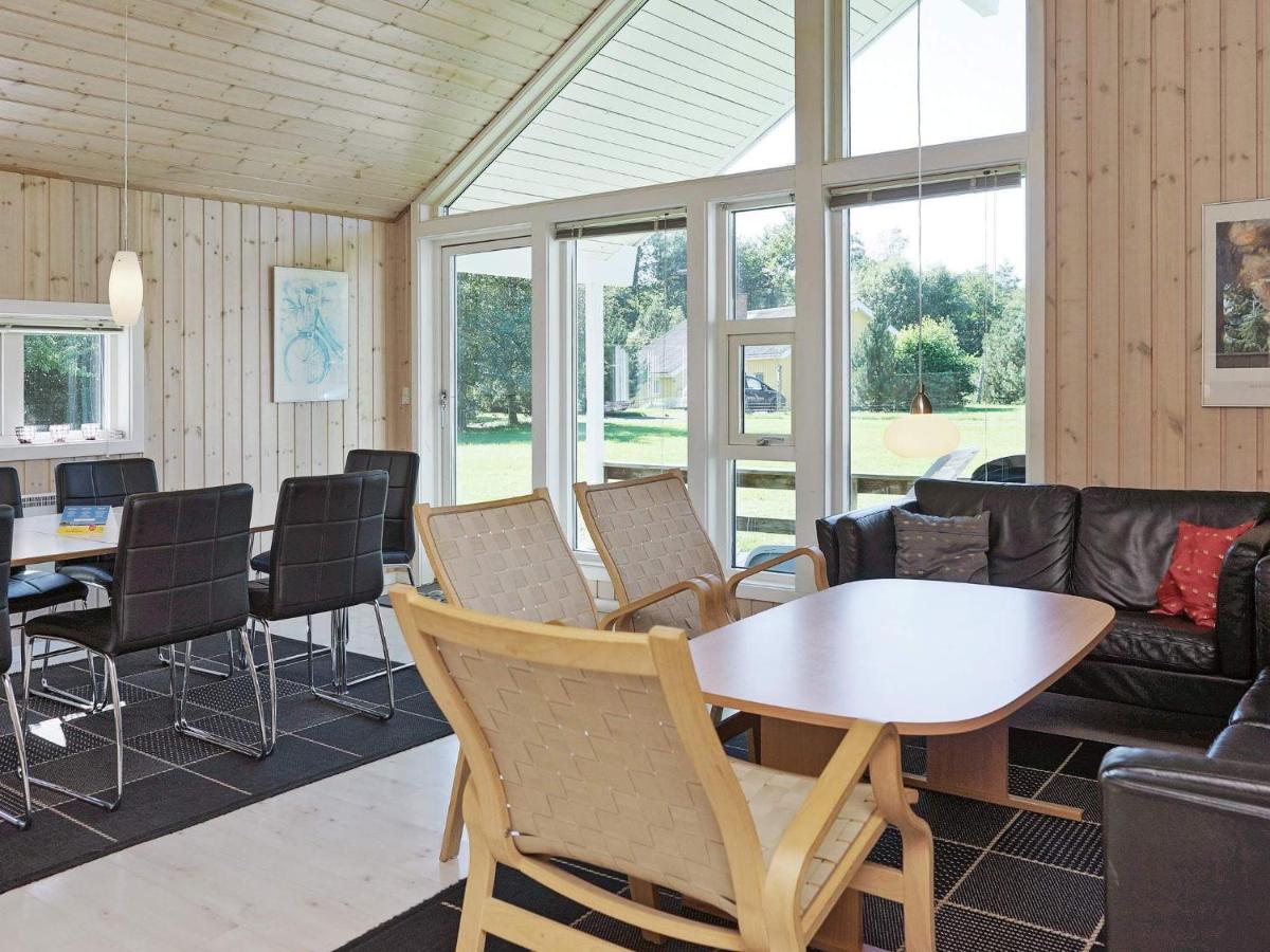 12 Person Holiday Home In Aakirkeby Vester Somarken Buitenkant foto