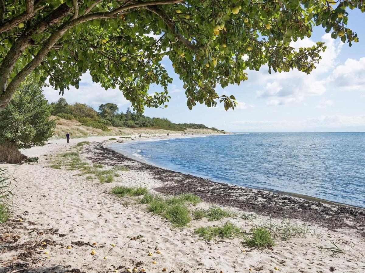 12 Person Holiday Home In Aakirkeby Vester Somarken Buitenkant foto