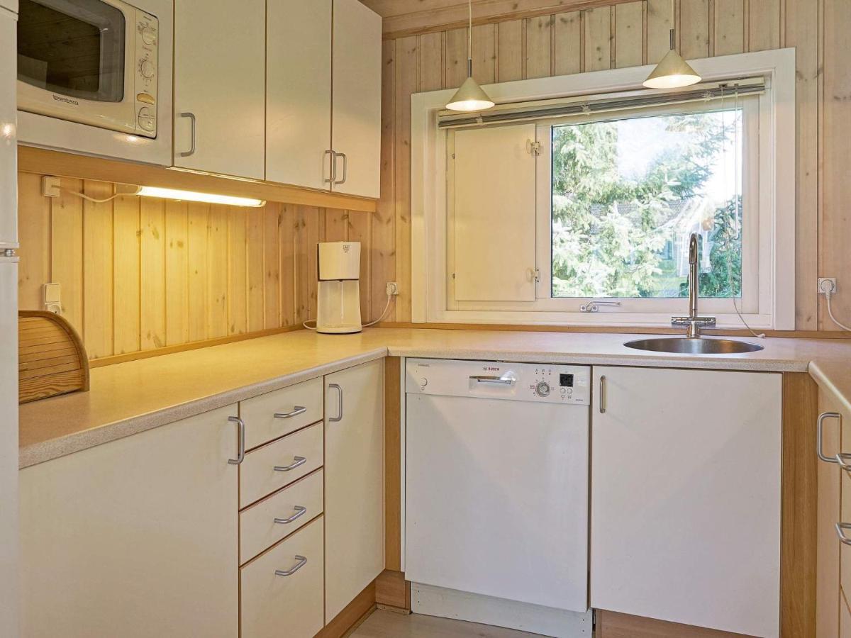 12 Person Holiday Home In Aakirkeby Vester Somarken Buitenkant foto